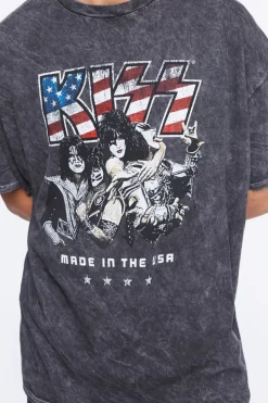Acid Wash Kiss Graphic Tee