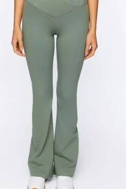 Active Notched-Waist Flare Leggings