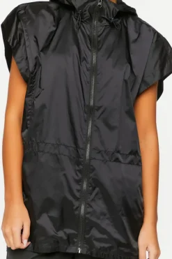 Active Windbreaker Hooded Vest