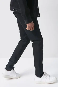 Basic Slim-Fit Jeans