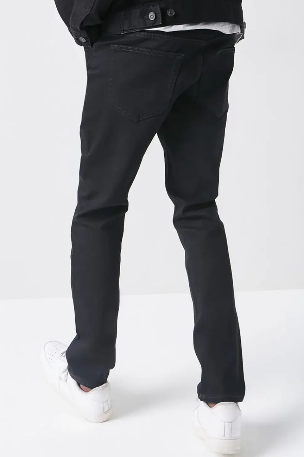 Basic Slim-Fit Jeans
