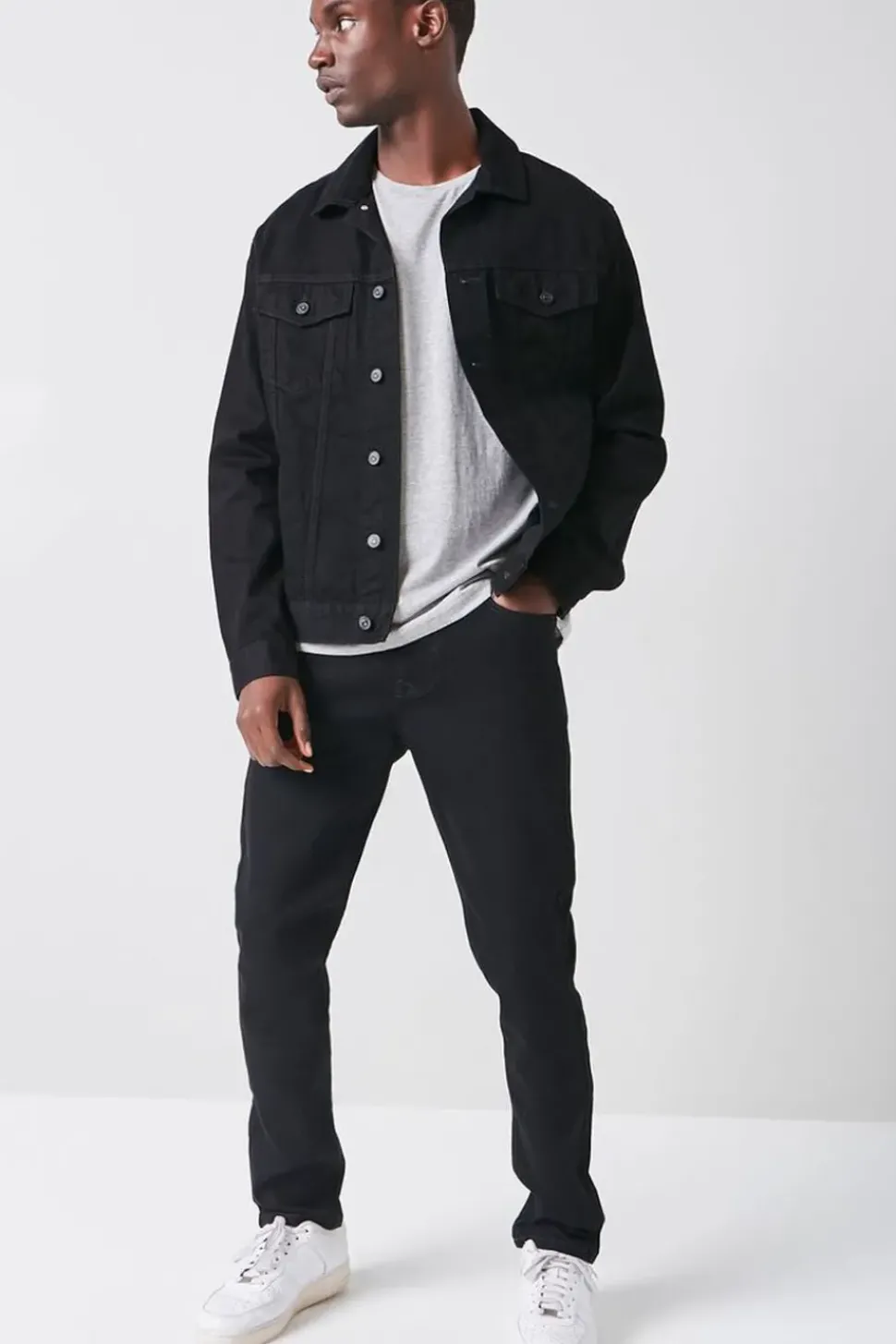 Basic Slim-Fit Jeans