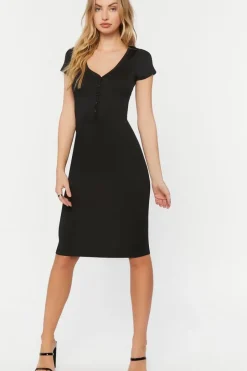 Buttoned Short-Sleeve Midi Dress