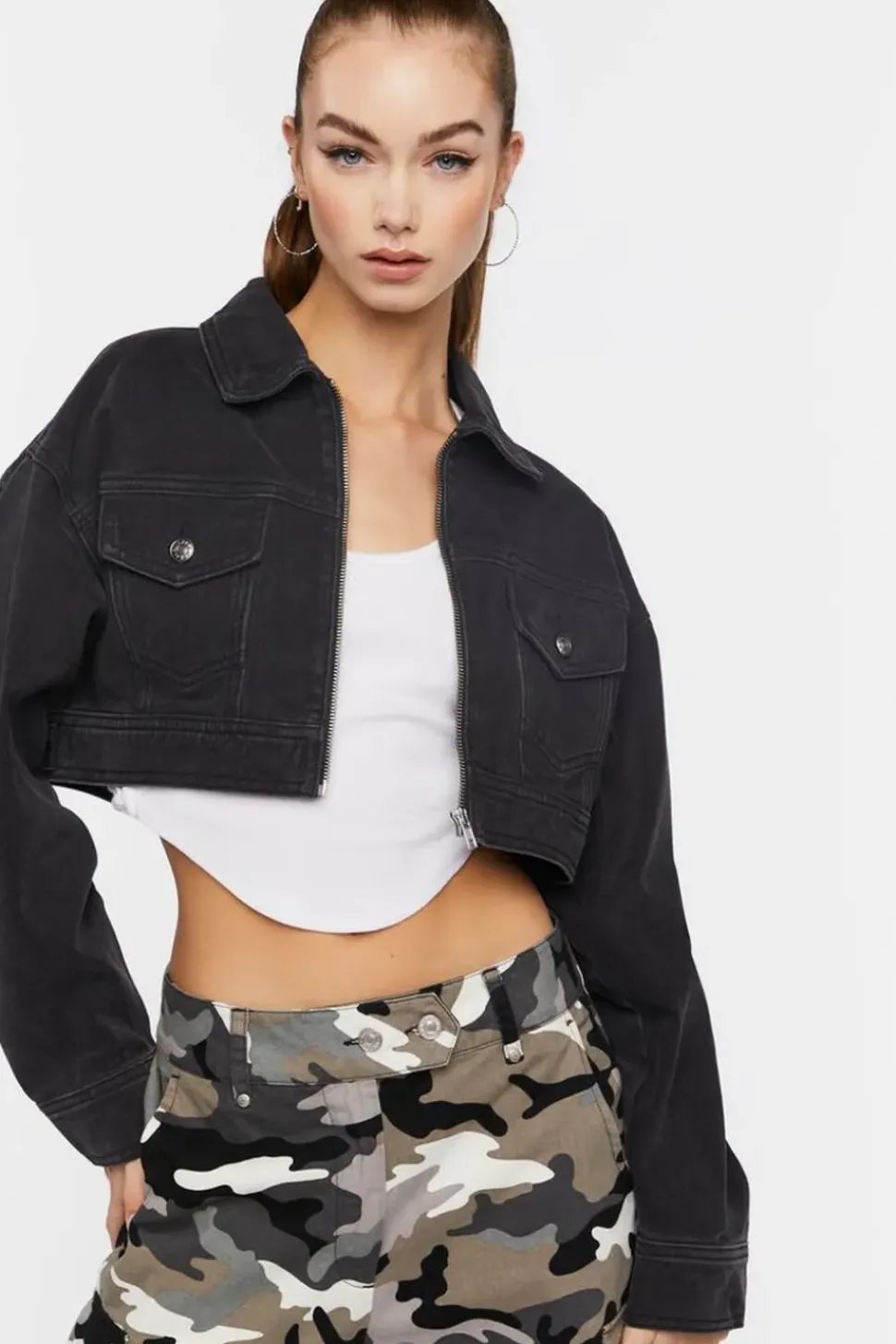 Cropped Denim Zip-Up Trucker Jacket