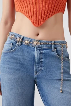 Cutout Flower Chain Belt