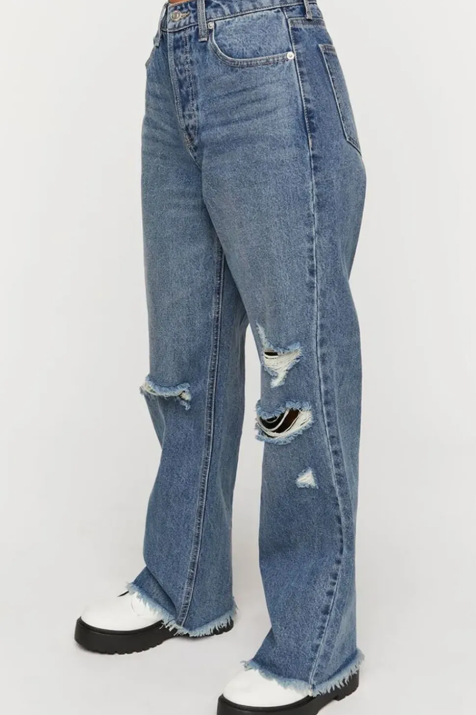 Distressed 90S-Fit Jeans