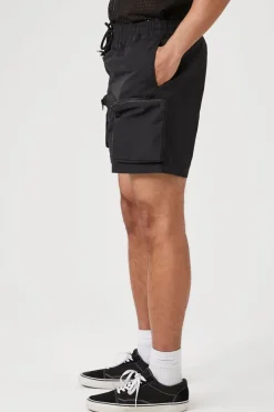 3D Zipper Pocket Cargo Shorts