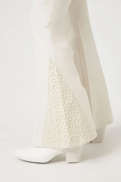 Flare Crochet Jeans