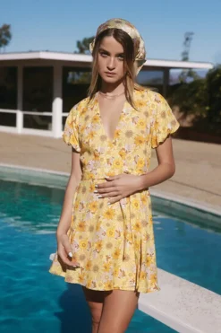 Floral Print Puff-Sleeve Dress