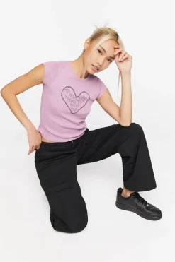 Heart Chain Graphic Baby Tee