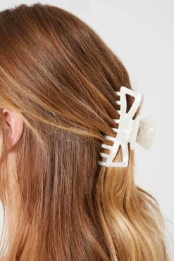 Marble Cutout Claw Hair Clip
