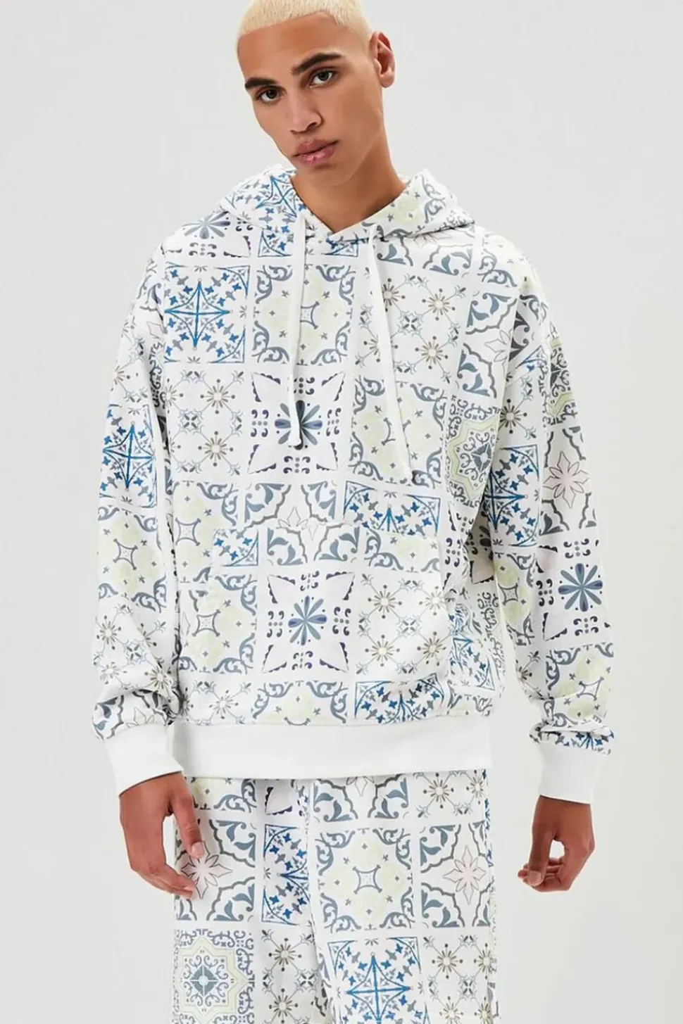 Ornate Print Drawstring Shorts