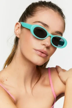 Oval Tinted Sunglasses