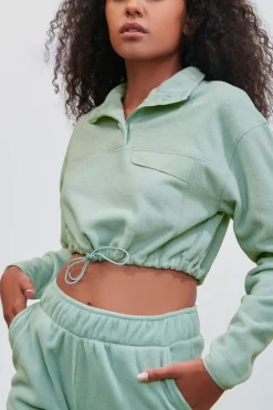 Pantone Fleece Cropped Pullover