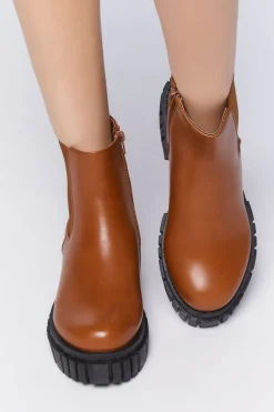 Platform Chelsea Boots