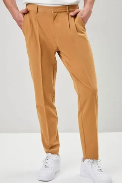Pleated Tapered Pants