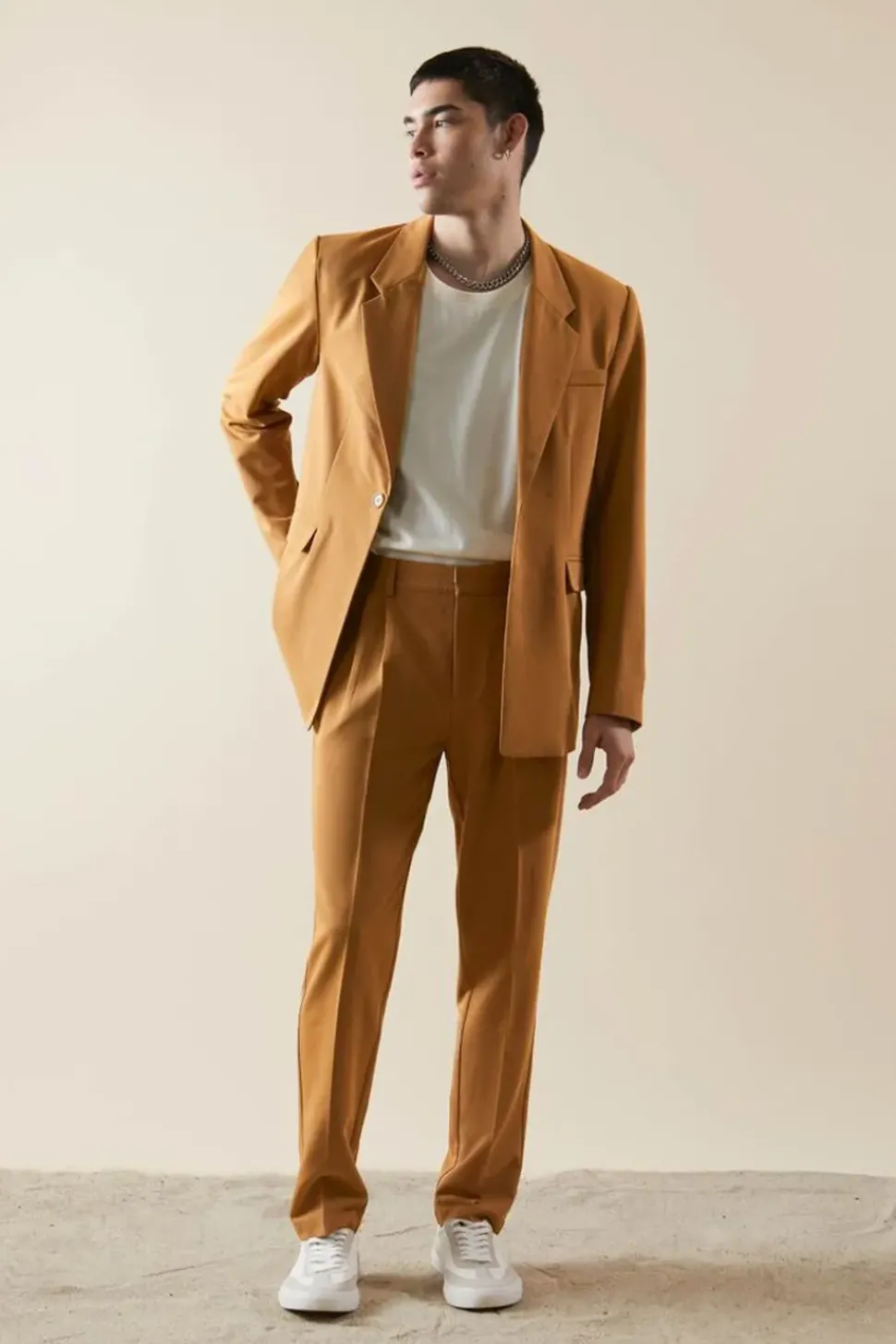 Pleated Tapered Pants