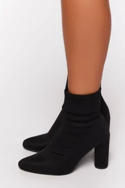Pointed Toe Ankle Boots (Wide)