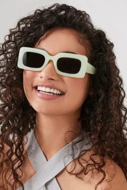 Rectangular Frame Sunglasses