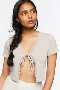 Seamless Tie-Front Crop Top
