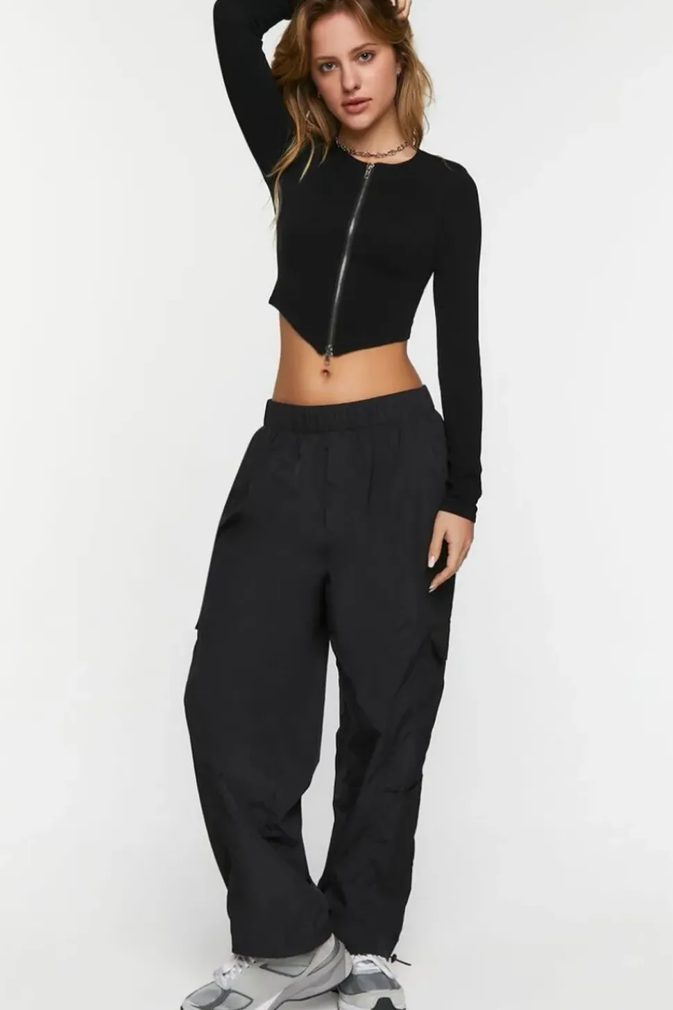 Seamless Zip-Up V-Hem Crop Top