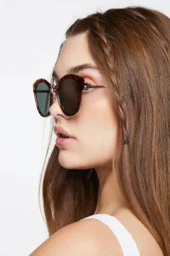 Tinted Round Sunglasses