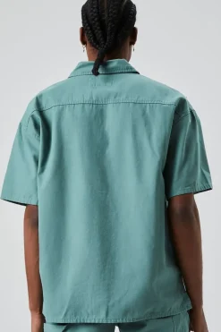 Vented Button-Front Shirt