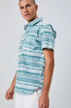 Wave Print Button-Front Shirt