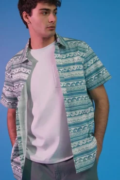Wave Print Button-Front Shirt