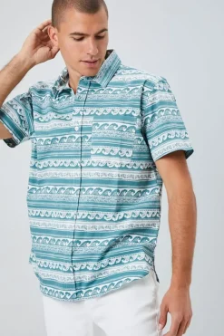 Wave Print Button-Front Shirt