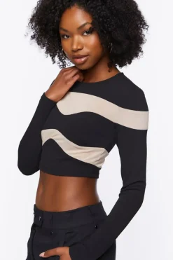 Wavy Striped Crop Top